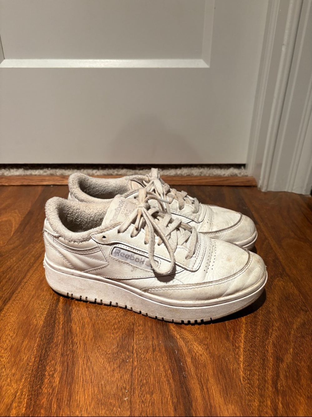 Reebok Kids Beige/Off-White Low-Top Sneakers